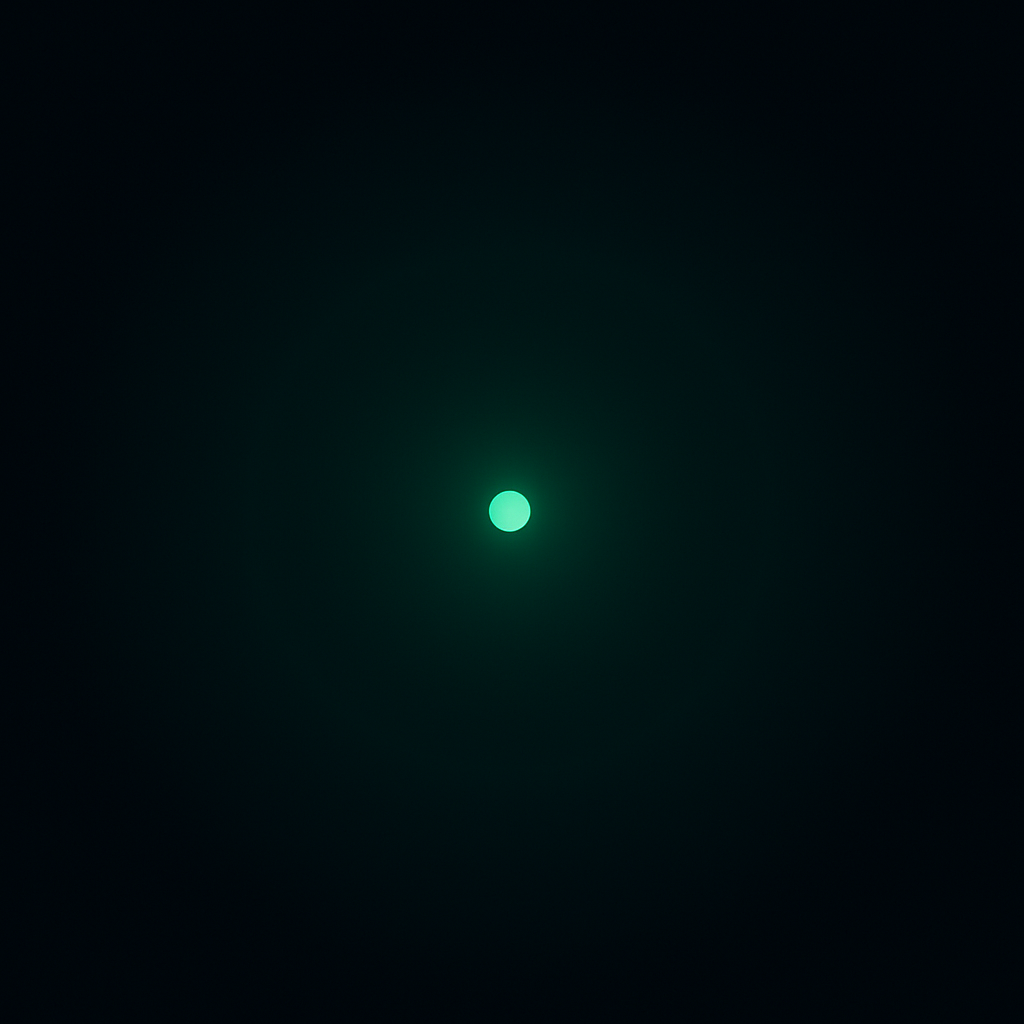 Übergang aus Szene 1: Leuchtendes Logo wird zum Glimmfleck